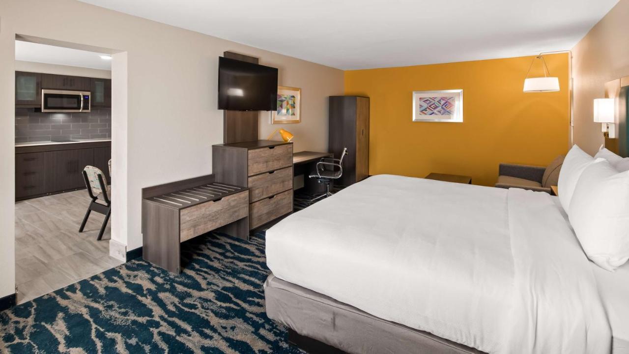 One-Bedroom King Suite,1090591500:JPEG