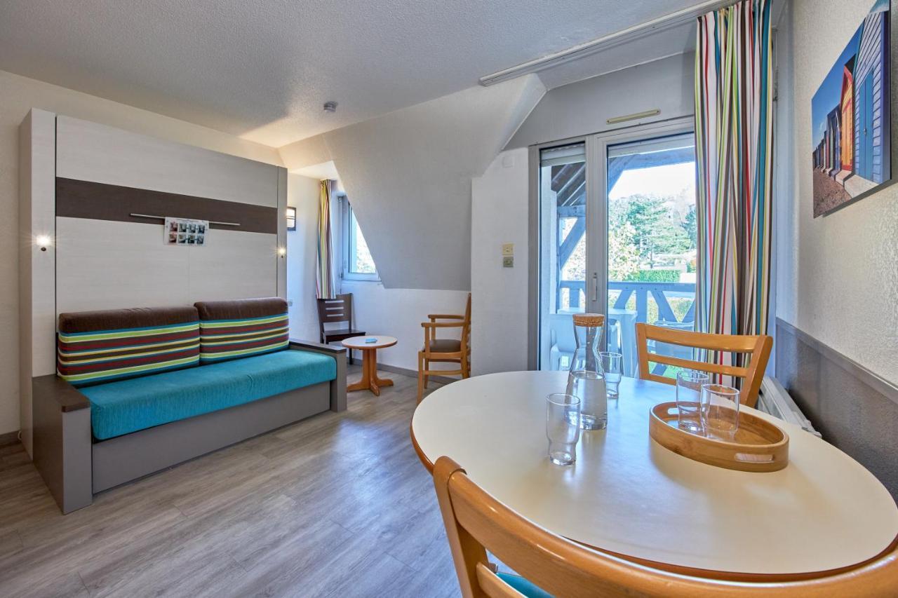Studio Sleeping Alcove Terrace or Balcony