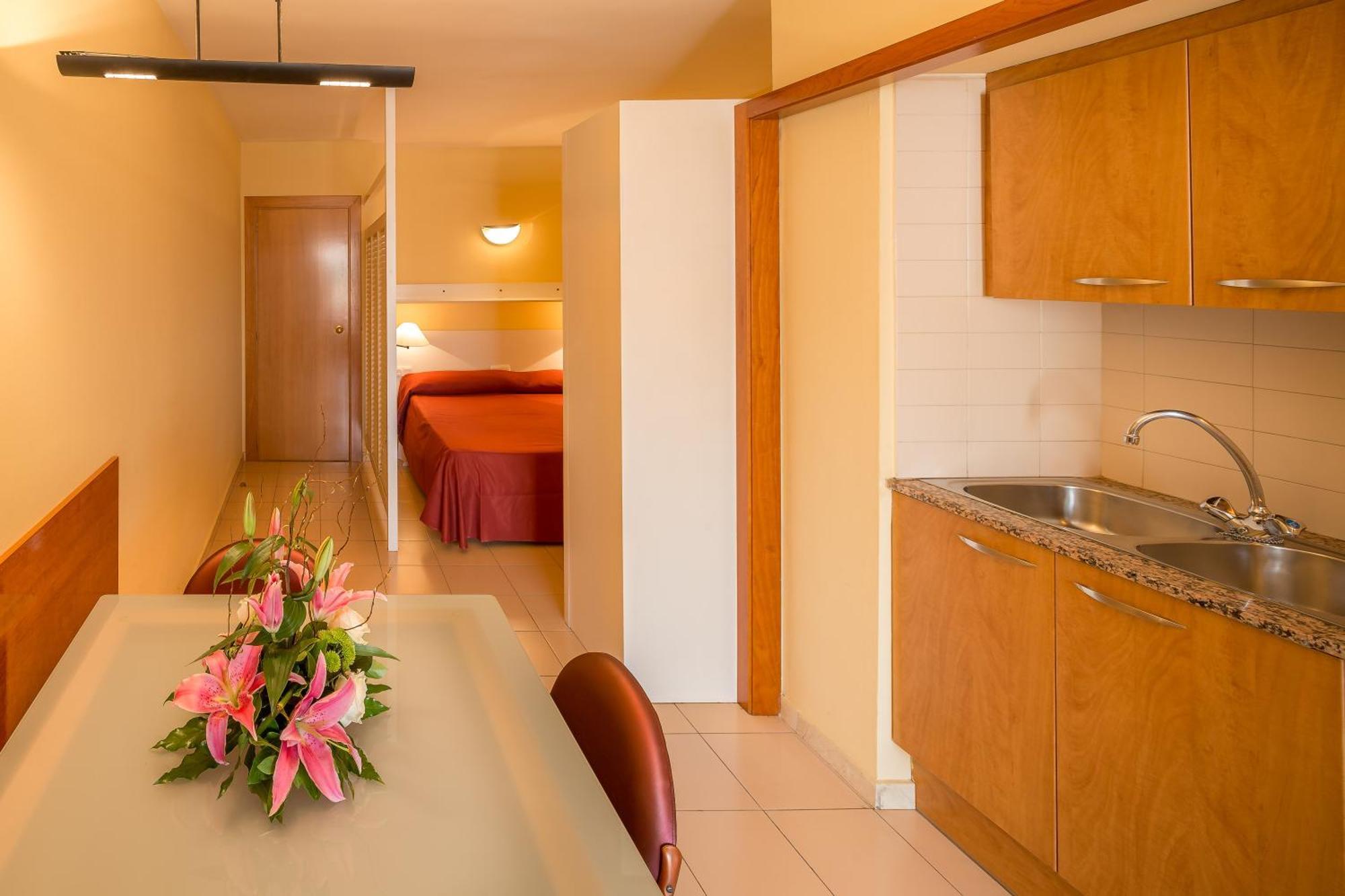 One-Bedroom Apartment,257307045:JPEG