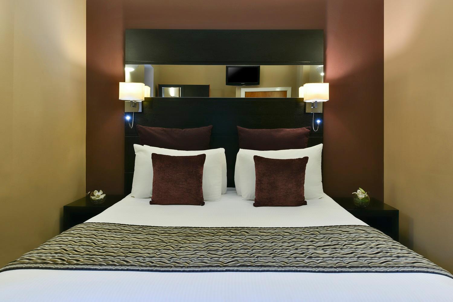 Two-Bedroom Apartment,1210068091:JPEG