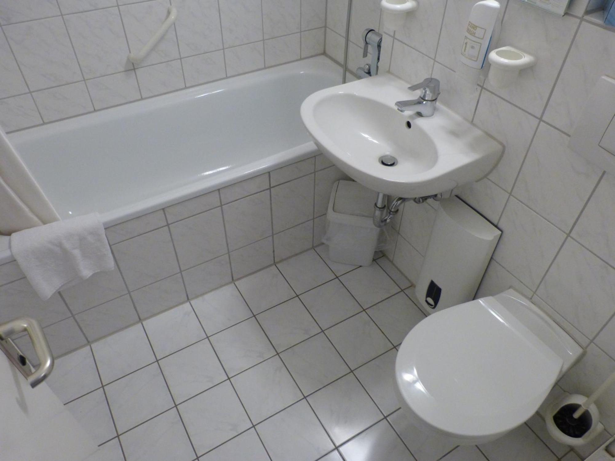 Double or Twin Room,1682928059:JPEG