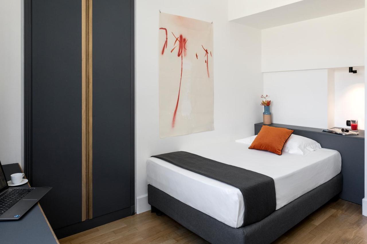 Classic Single Room French Bed
