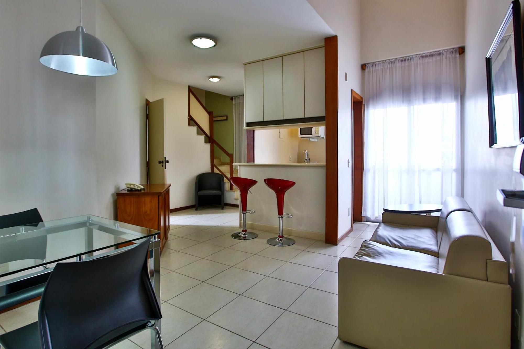 Deluxe Queen Suite