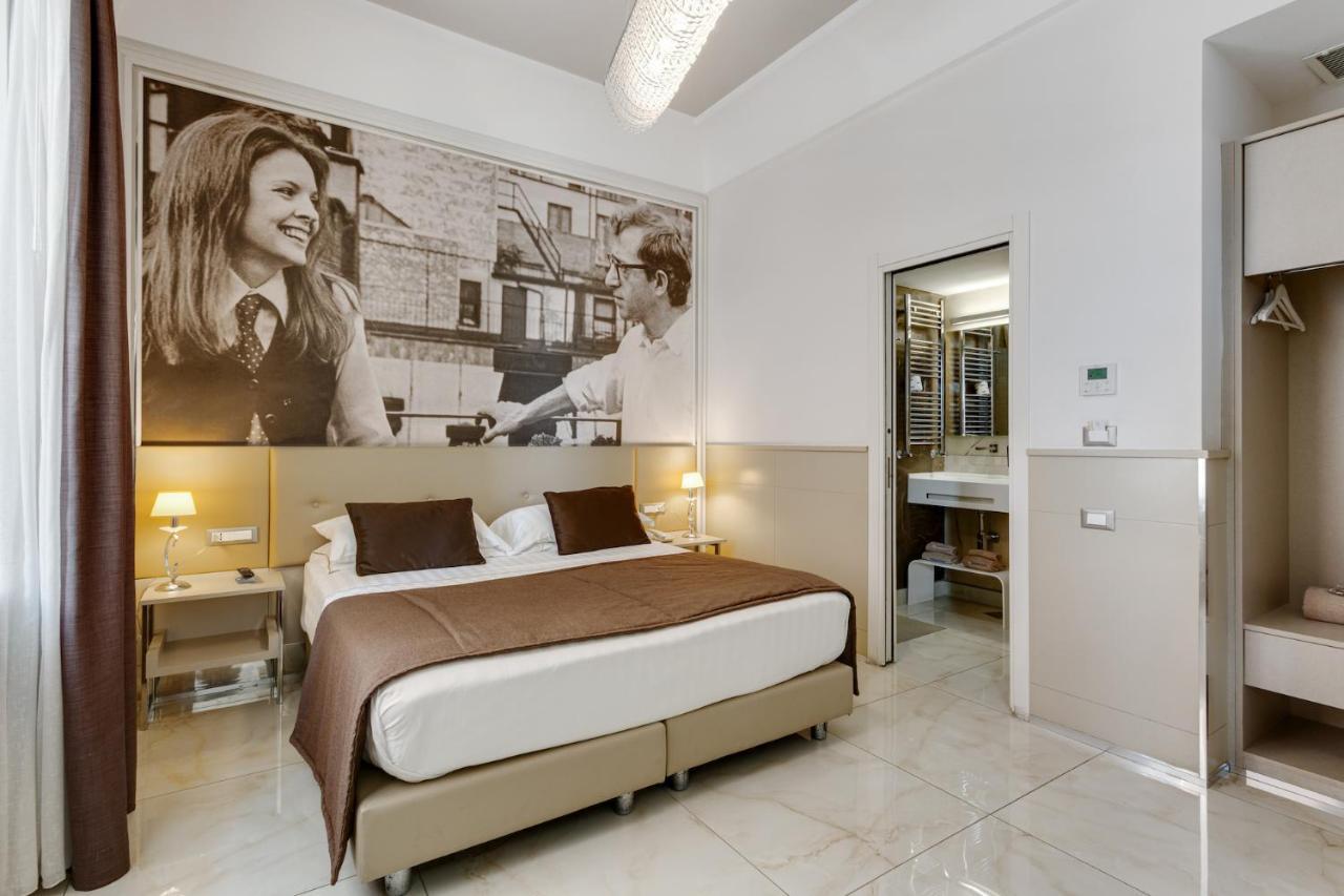 Double or Twin Room Side Sea View