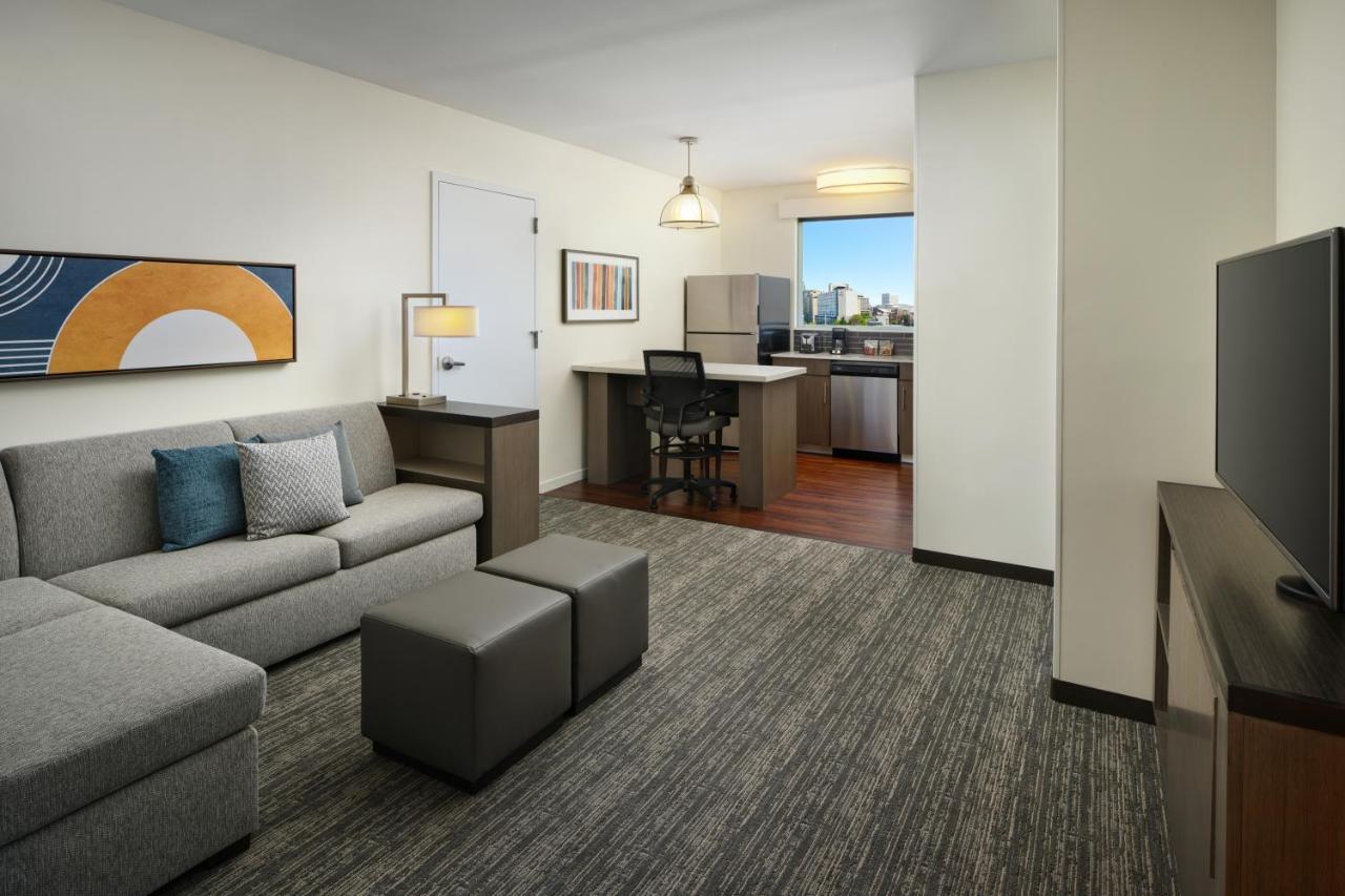 One-Bedroom King Suite,1420833957:JPEG