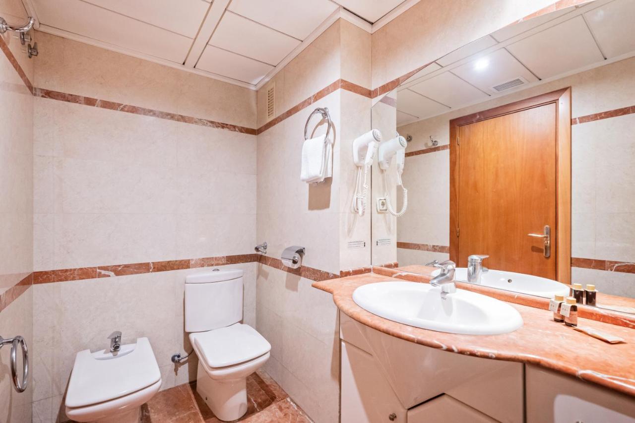 Apartamento com 2 Quartos (4 Adultos)