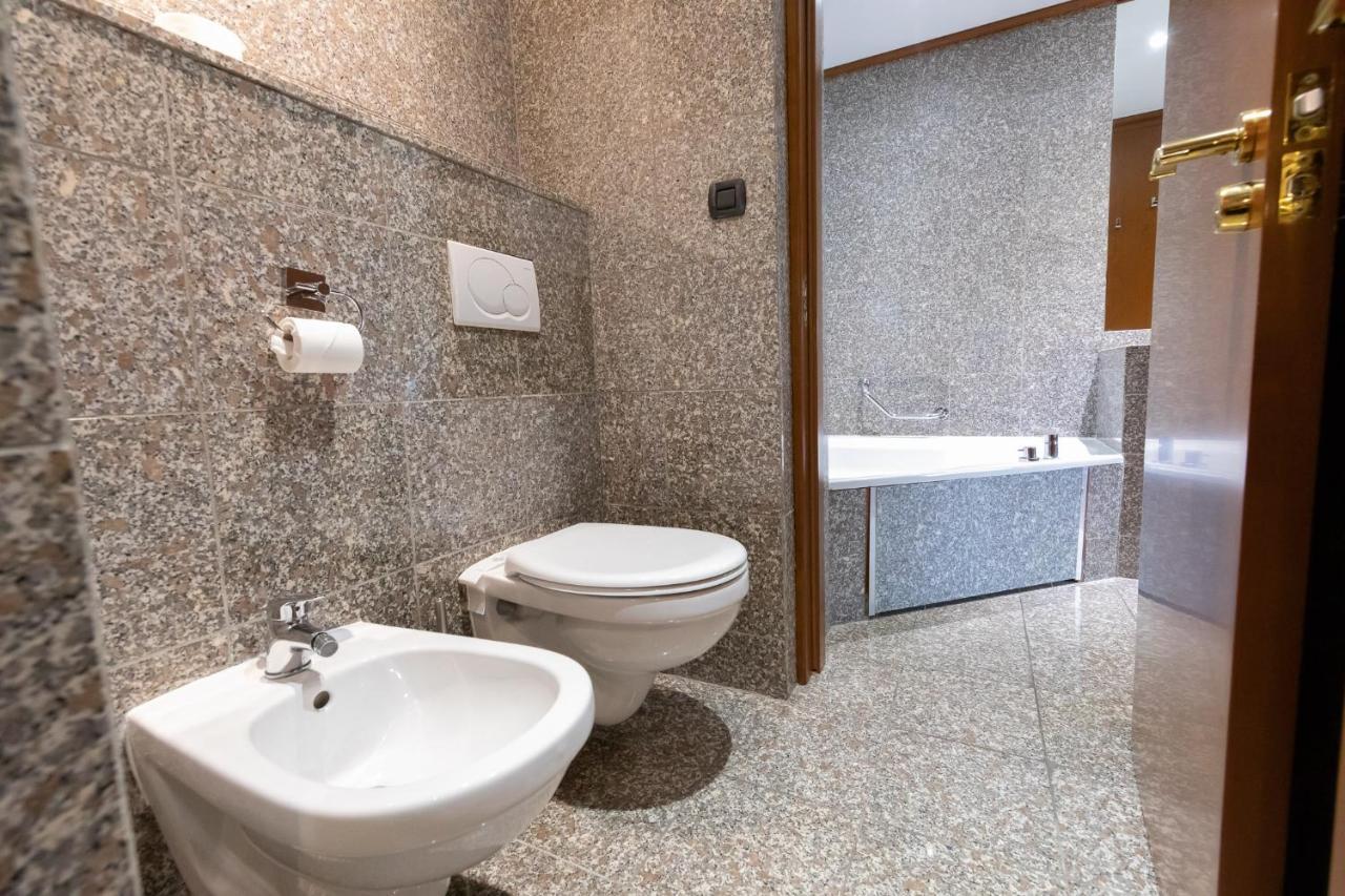 Two-Bedroom Apartment,1742574600:JPEG