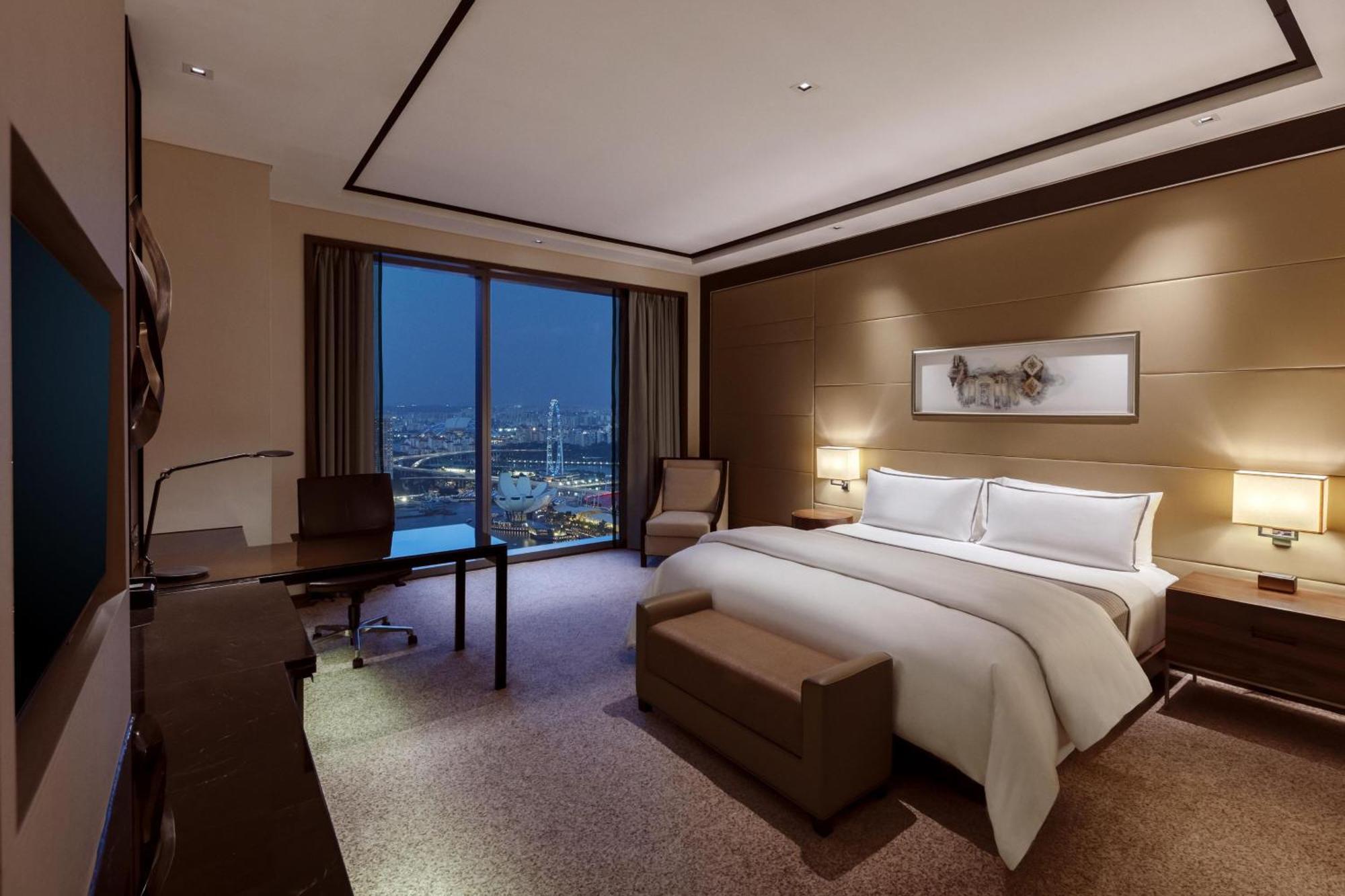 Deluxe Room King Bed