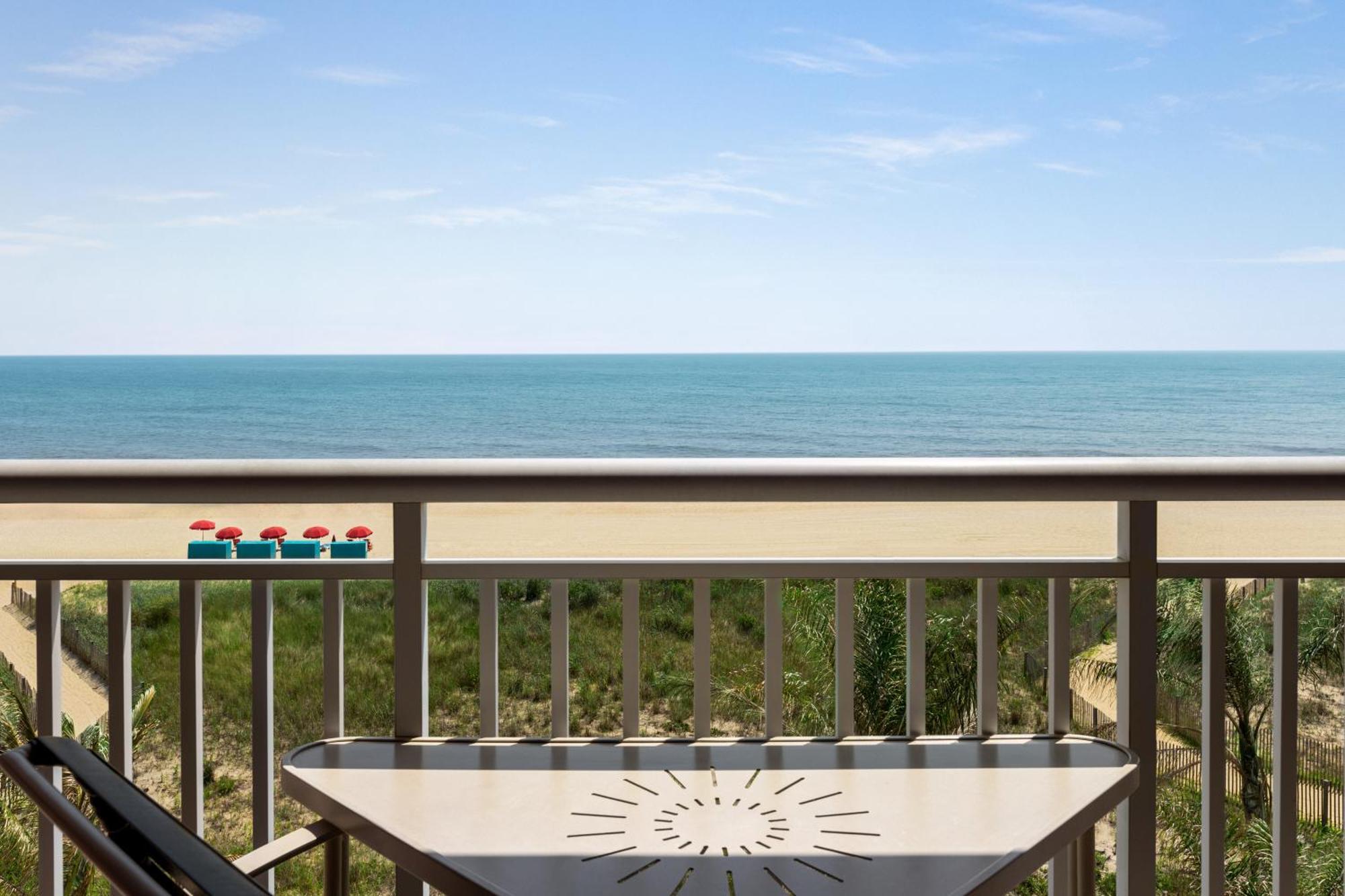 Queen Room with Two Queen Beds - Oceanfront