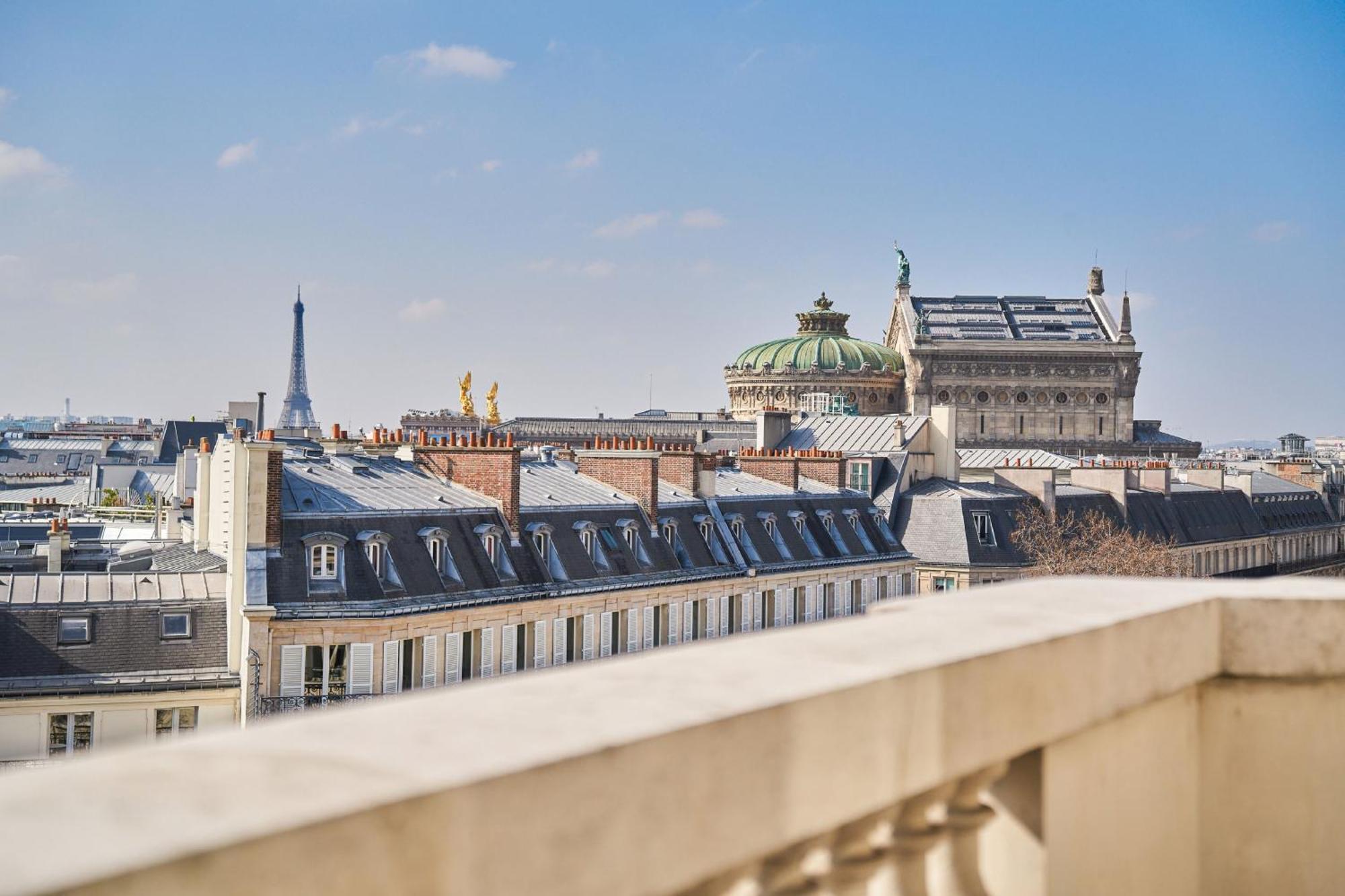 King Room Eiffel Tower View
