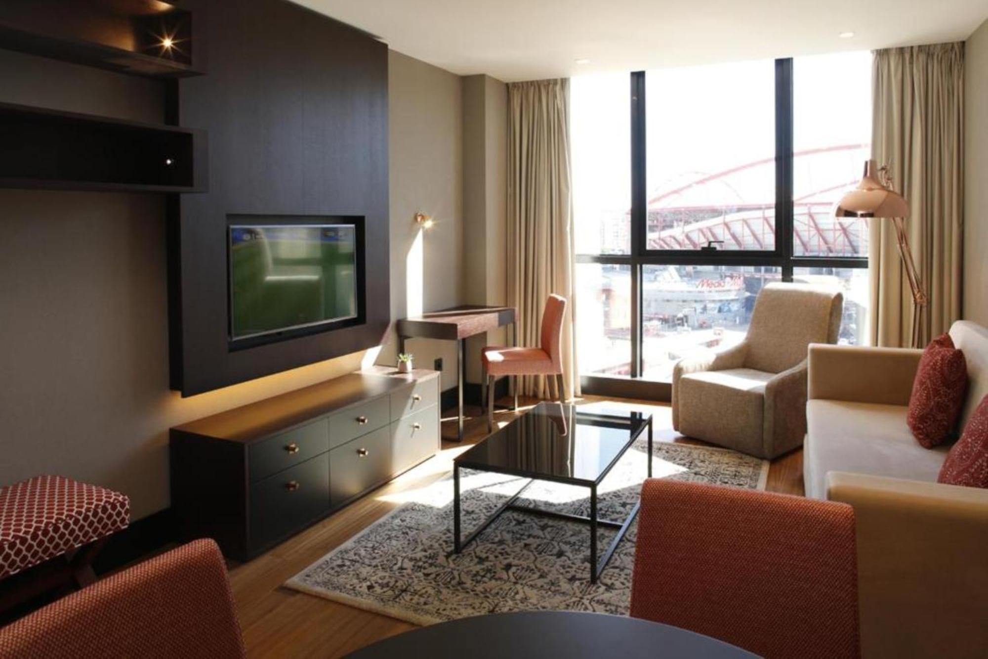 One-Bedroom Apartment Stadium View