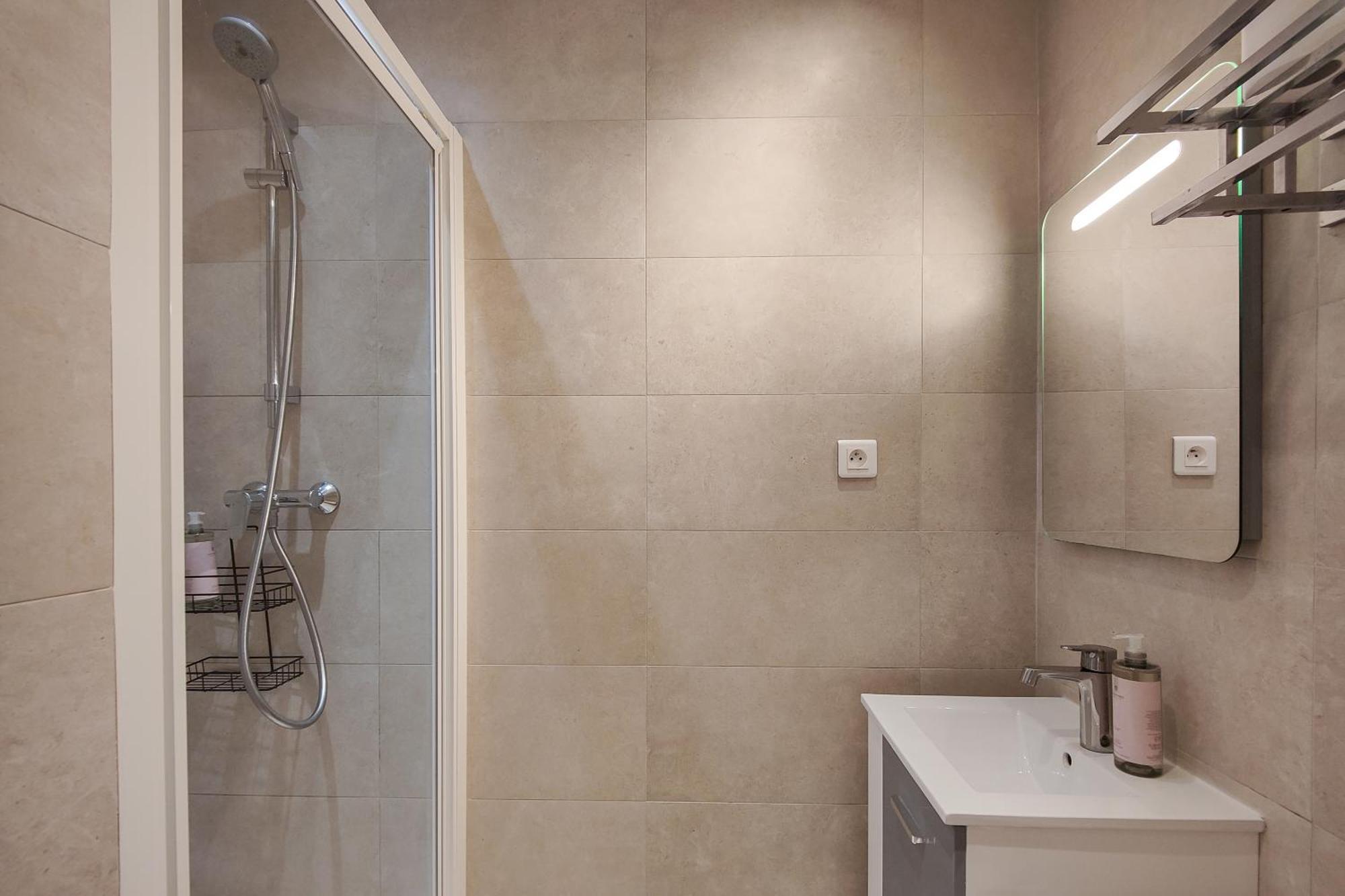 Standard Single Studio,1604767057:JPEG