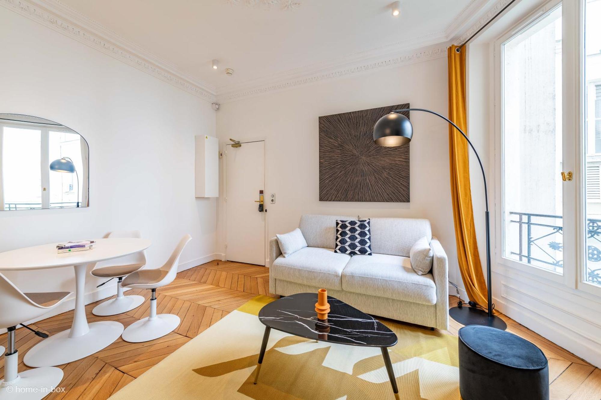 One-Bedroom Apartment