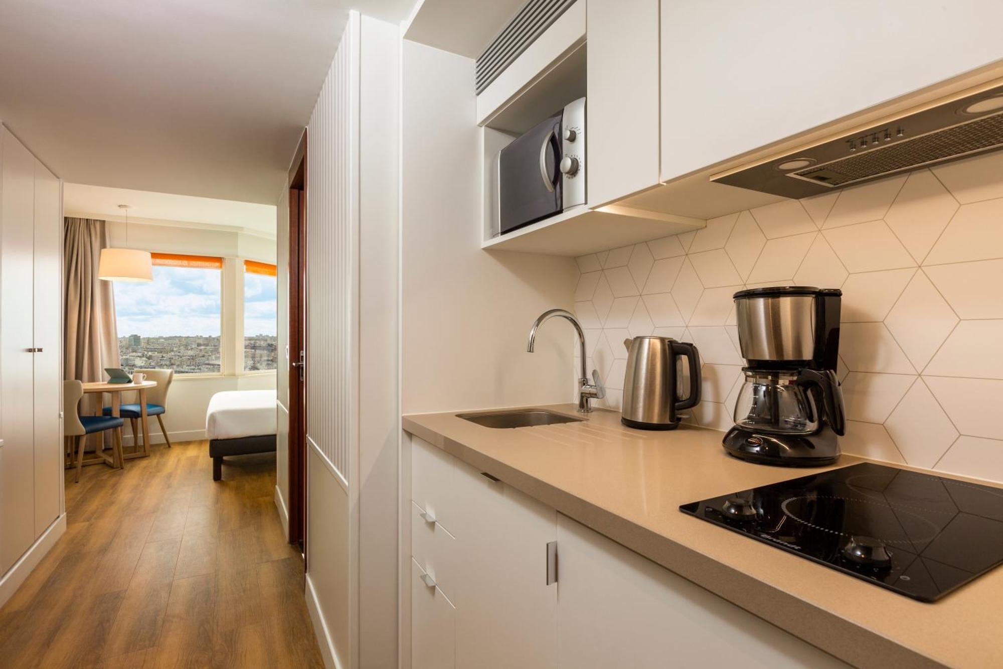 Studio,1614349915:JPEG