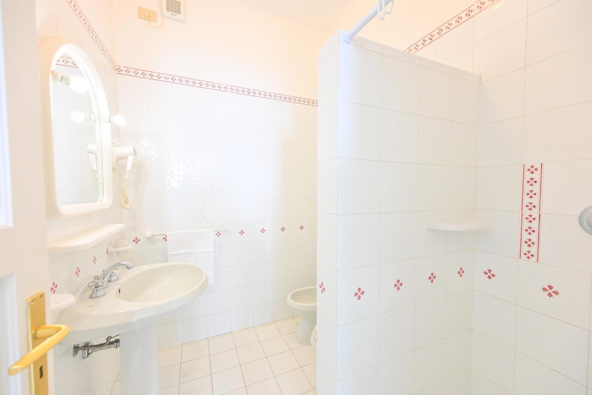 One-Bedroom Apartment,1624764902:JPEG