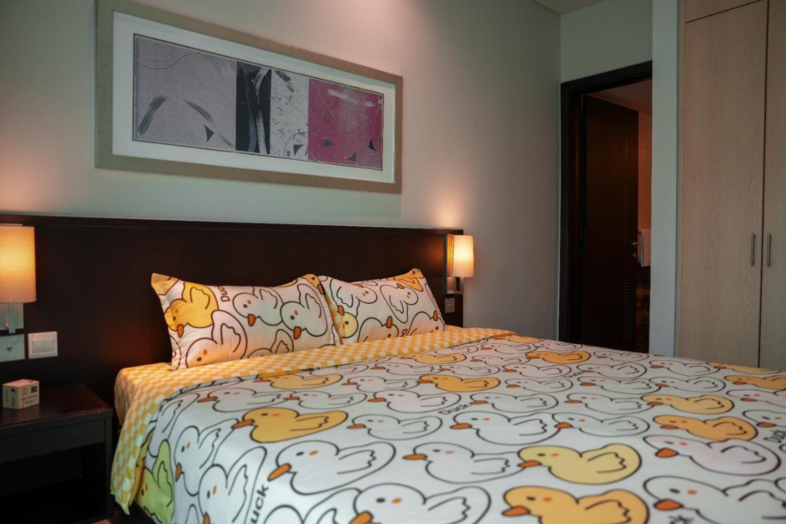 Deluxe Two-Bedroom Apartment