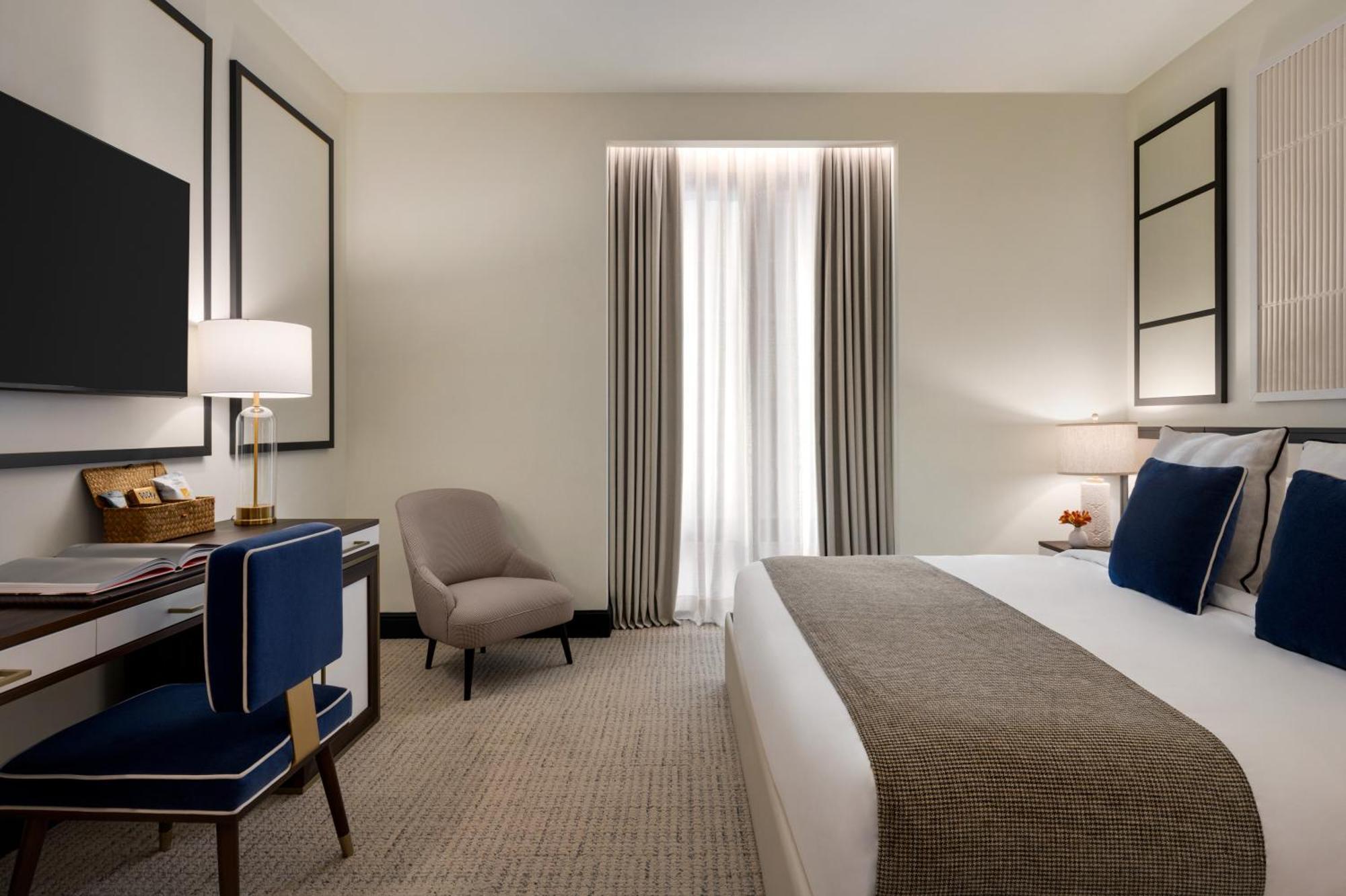 Deluxe King Room,1632207792:JPEG