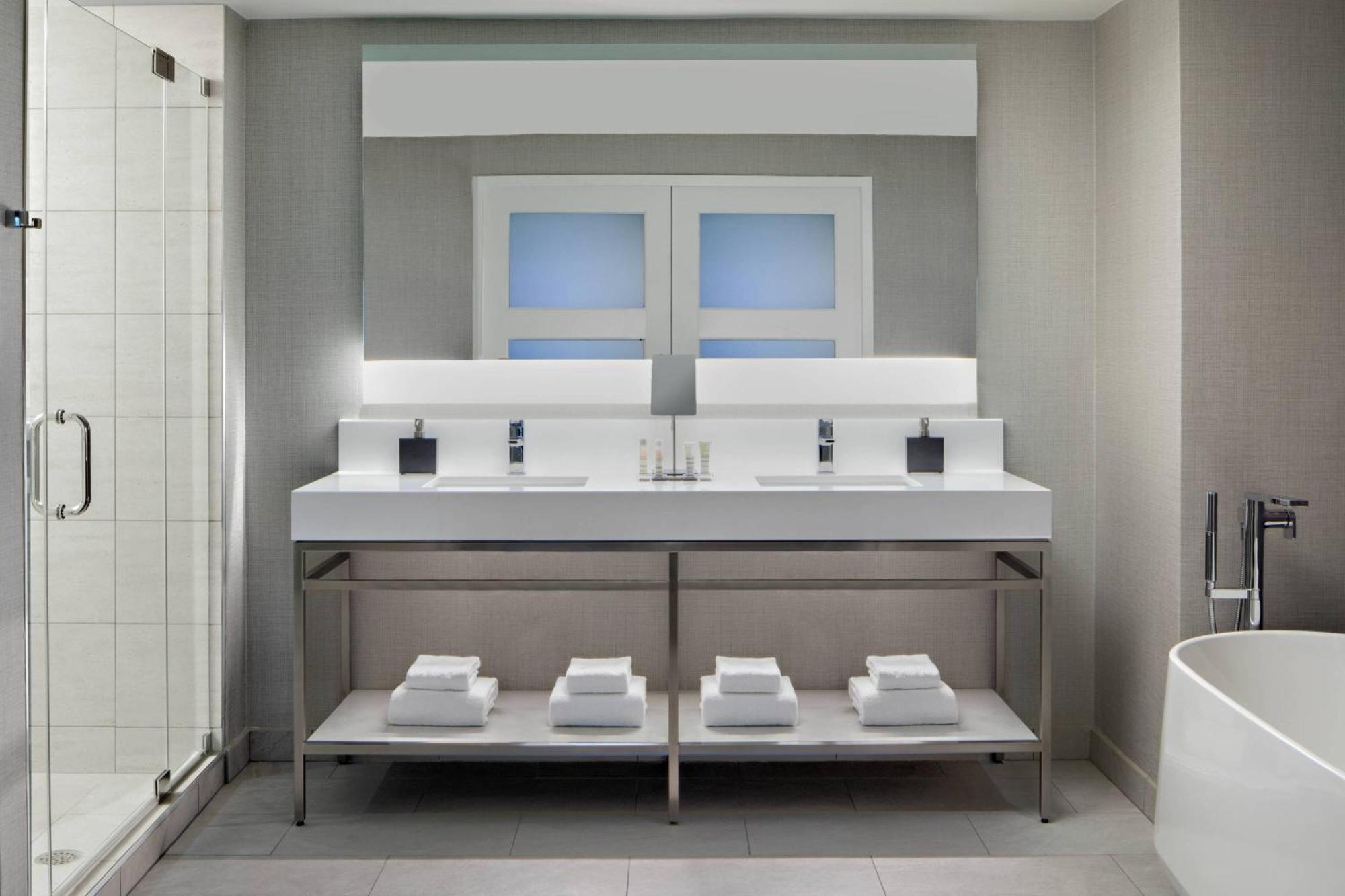 Suite Presidencial con 1 dormitorio, cama extragrande y sofá cama