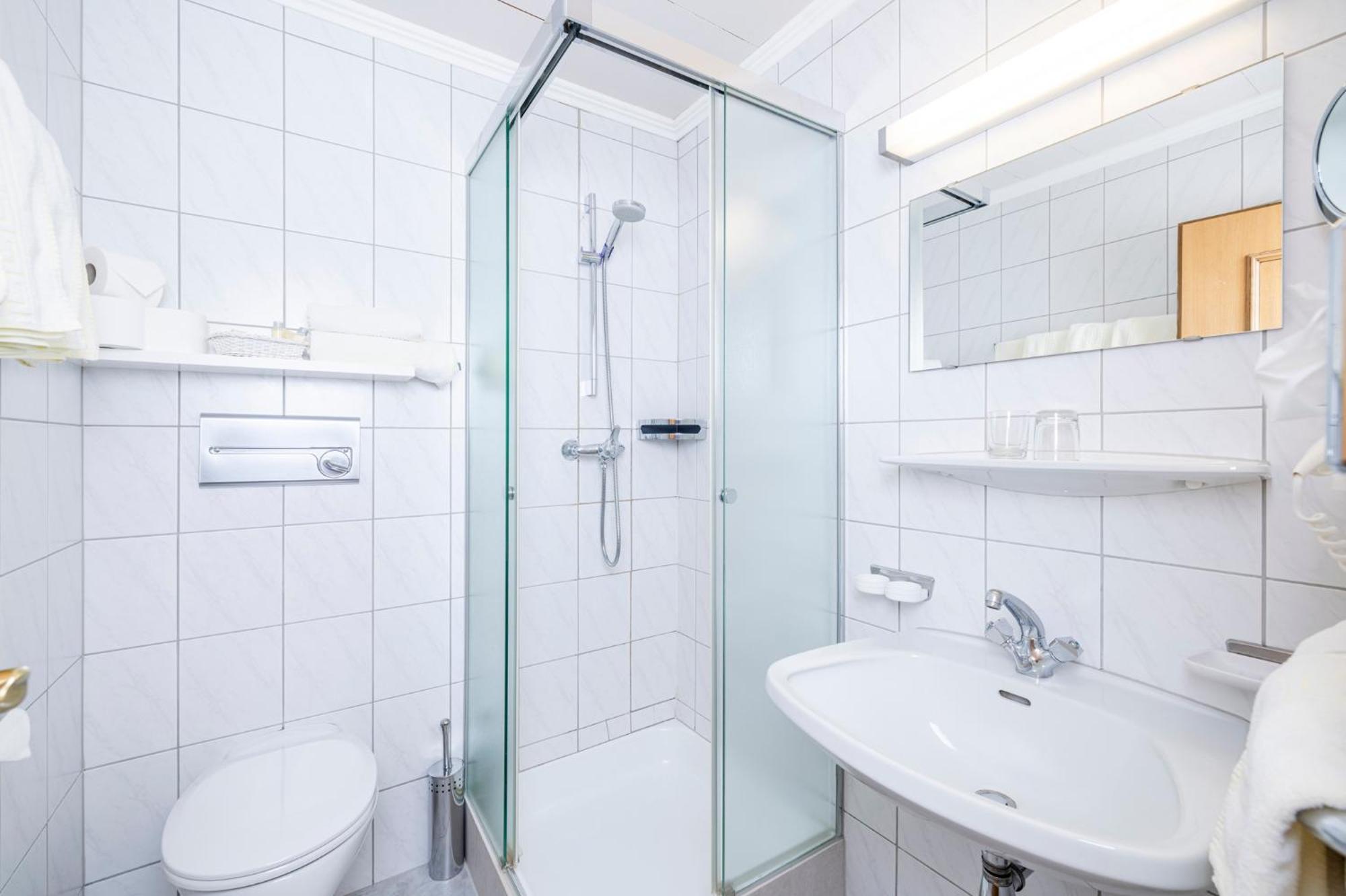 One-Bedroom Apartment,1643176568:JPEG