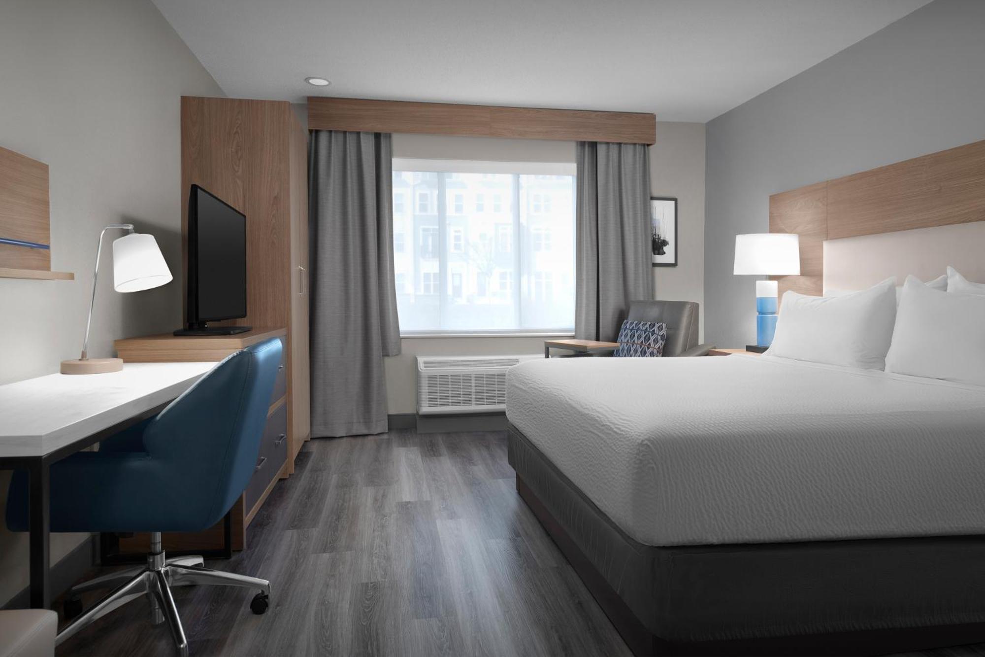 King Studio Suite