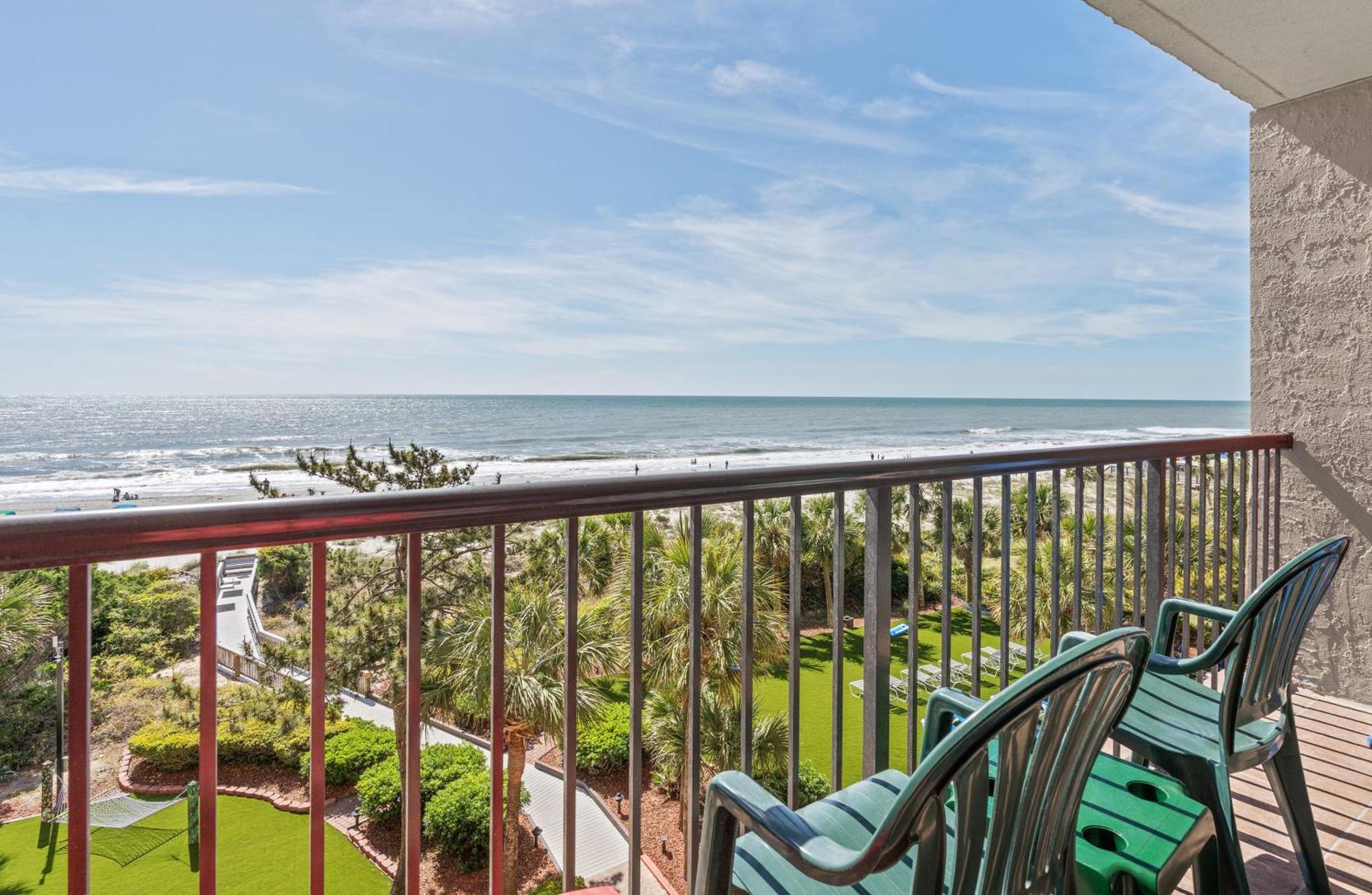 Oceanfront Executive Suite,1699001737:JPEG