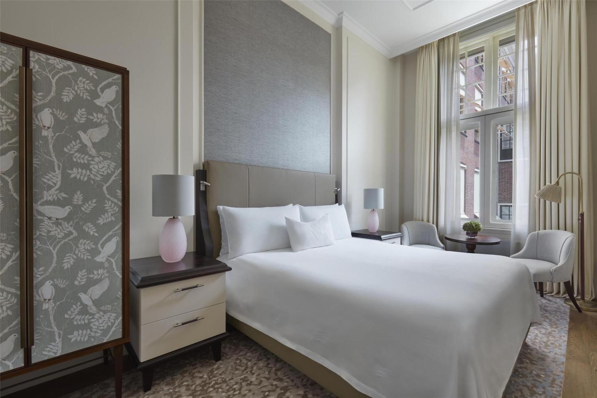 Quarto Superior com Cama King-size