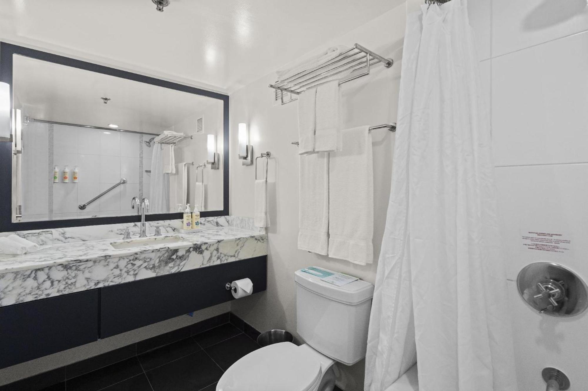Waikiki Tower Room with Partial Ocean View