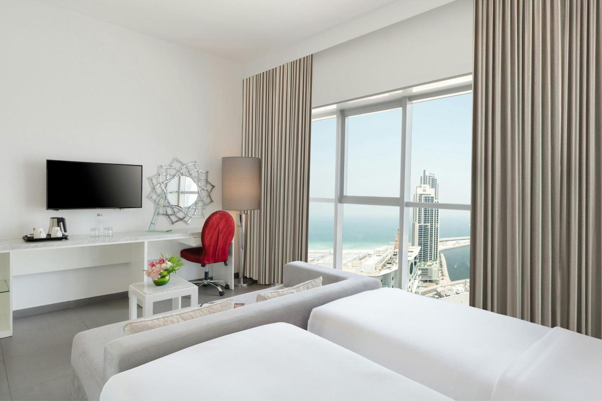 36 Hours Staycation Package – Deluxe Room including Complimentary access to Soluna Beach Club, 36% off F&B & Laundry, Early check-in at 6 AM & Late check-out at 6 PM