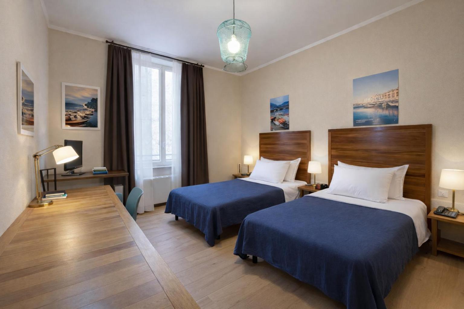 Twin Room,1756404838:JPEG