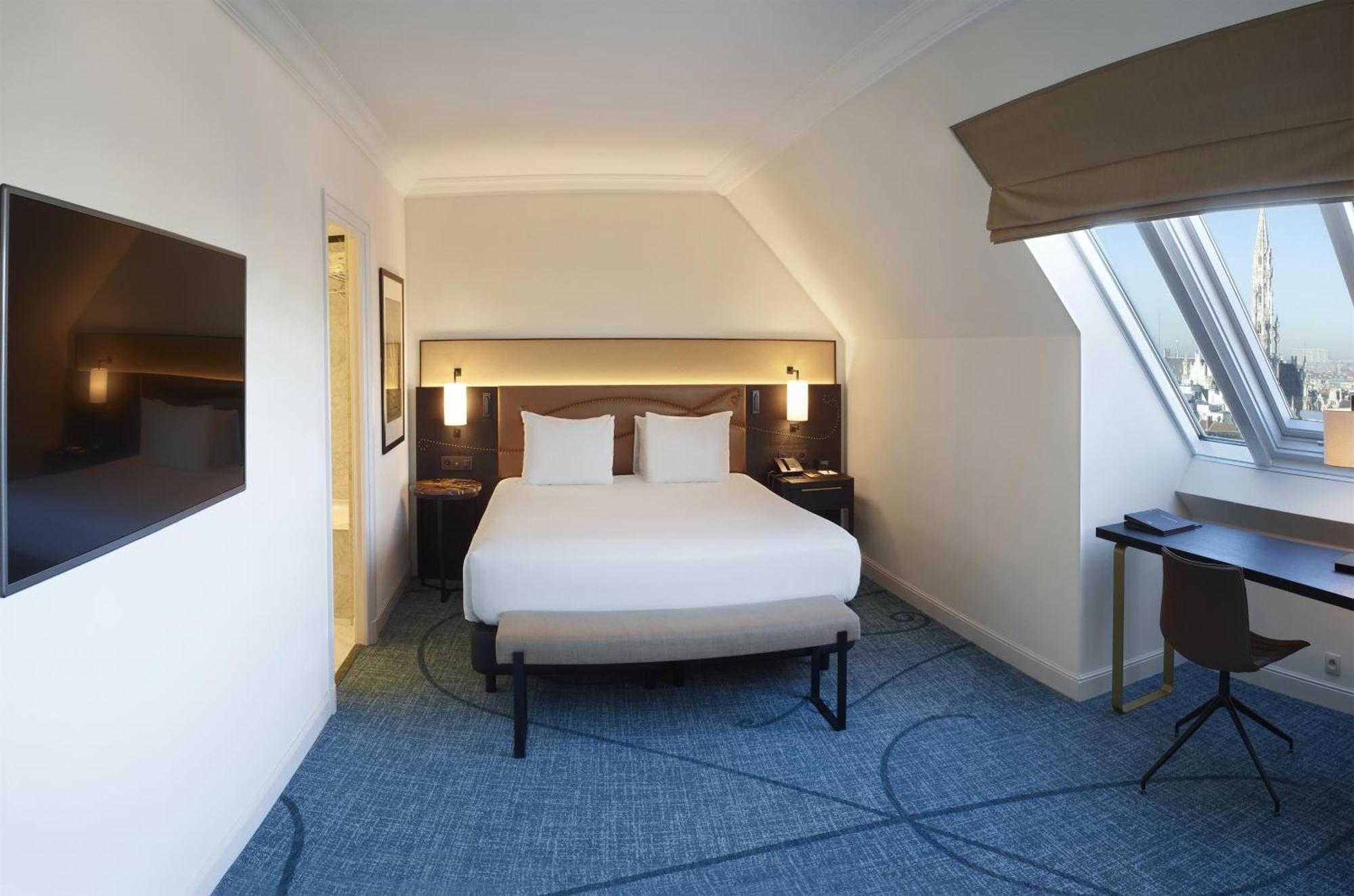 Junior King Suite - Lounge Access