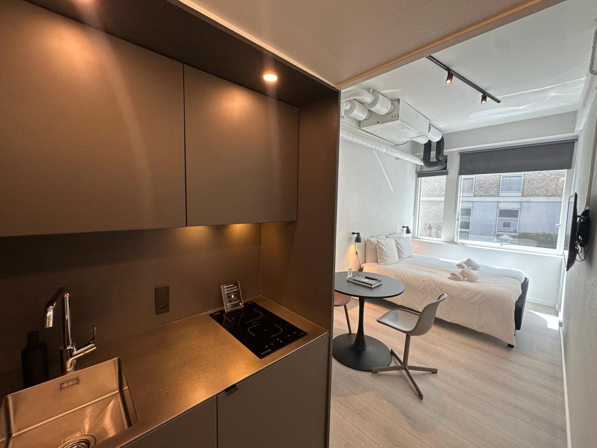 Habitación Doble Pequeña con zona de cocina