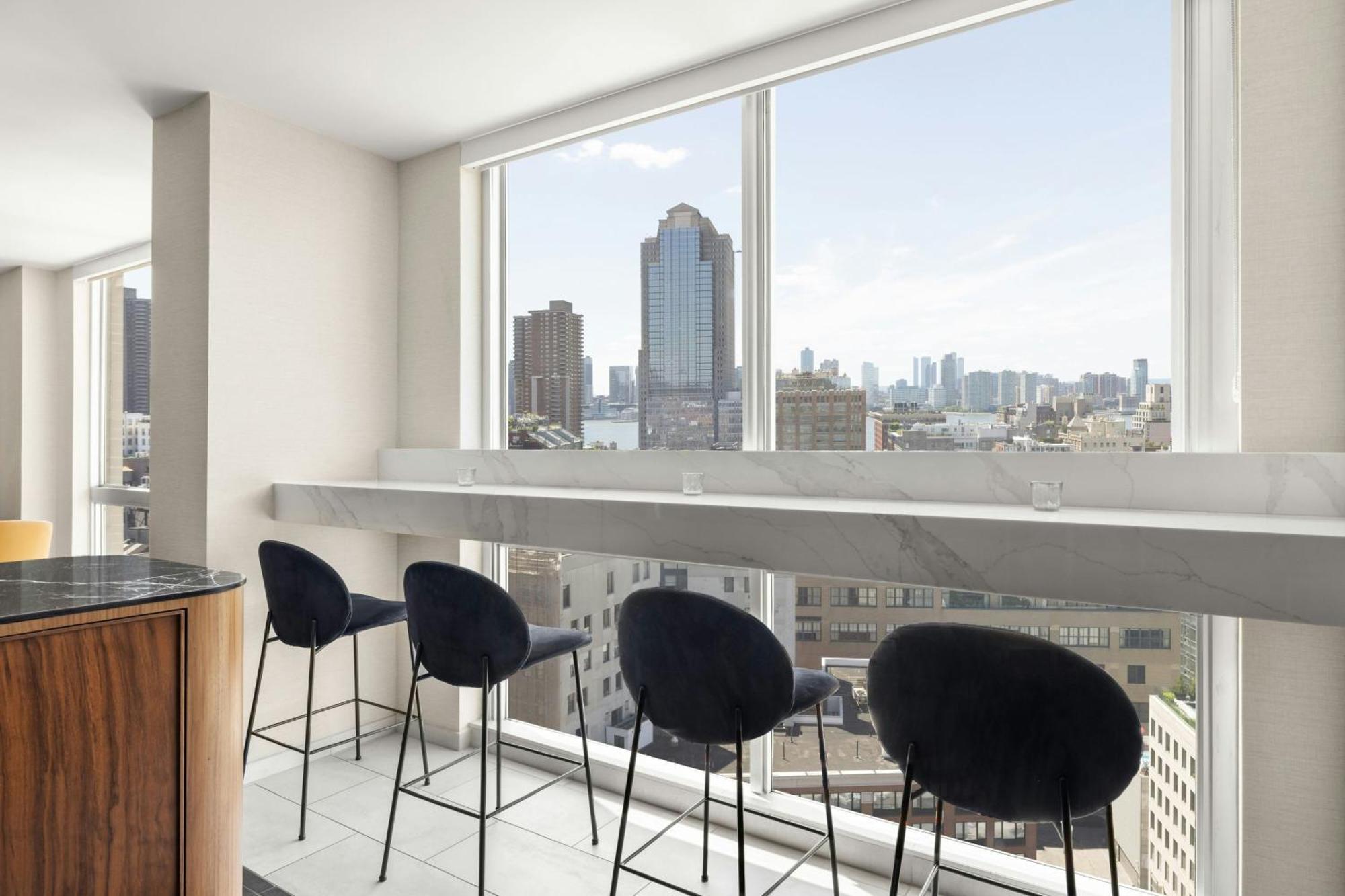 King Room Club Level