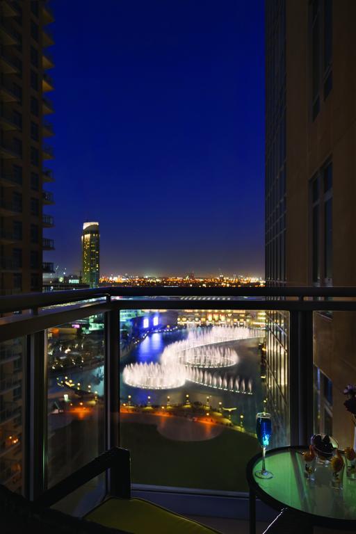 1 Bedroom Balcony King Fountain View Smoking,1280006944:JPEG