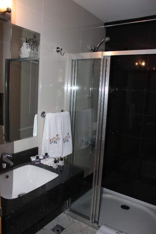 One-Bedroom Villa with Balcony - Hearing Accessible,63921484:JPEG