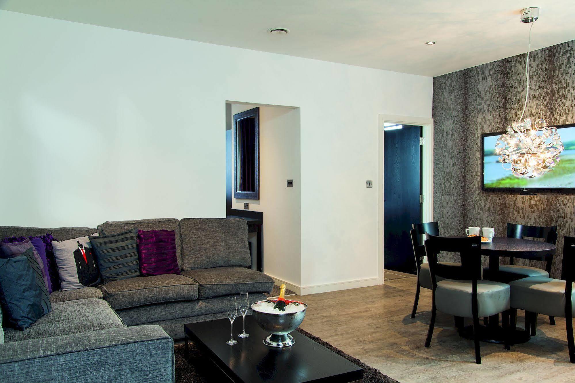 Two-Bedroom Luxe