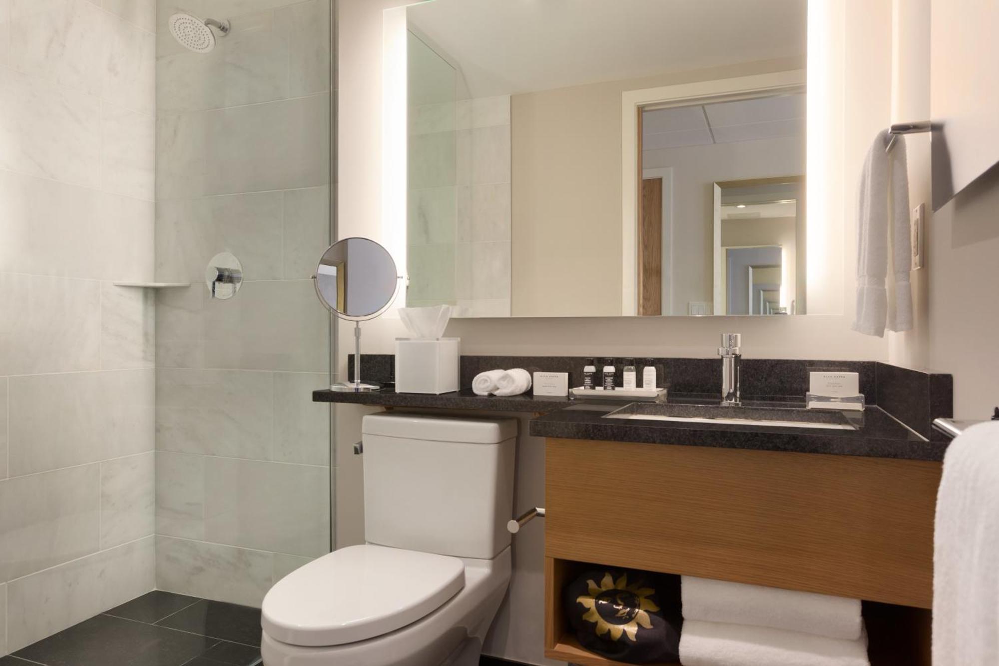 Executive Queen Room