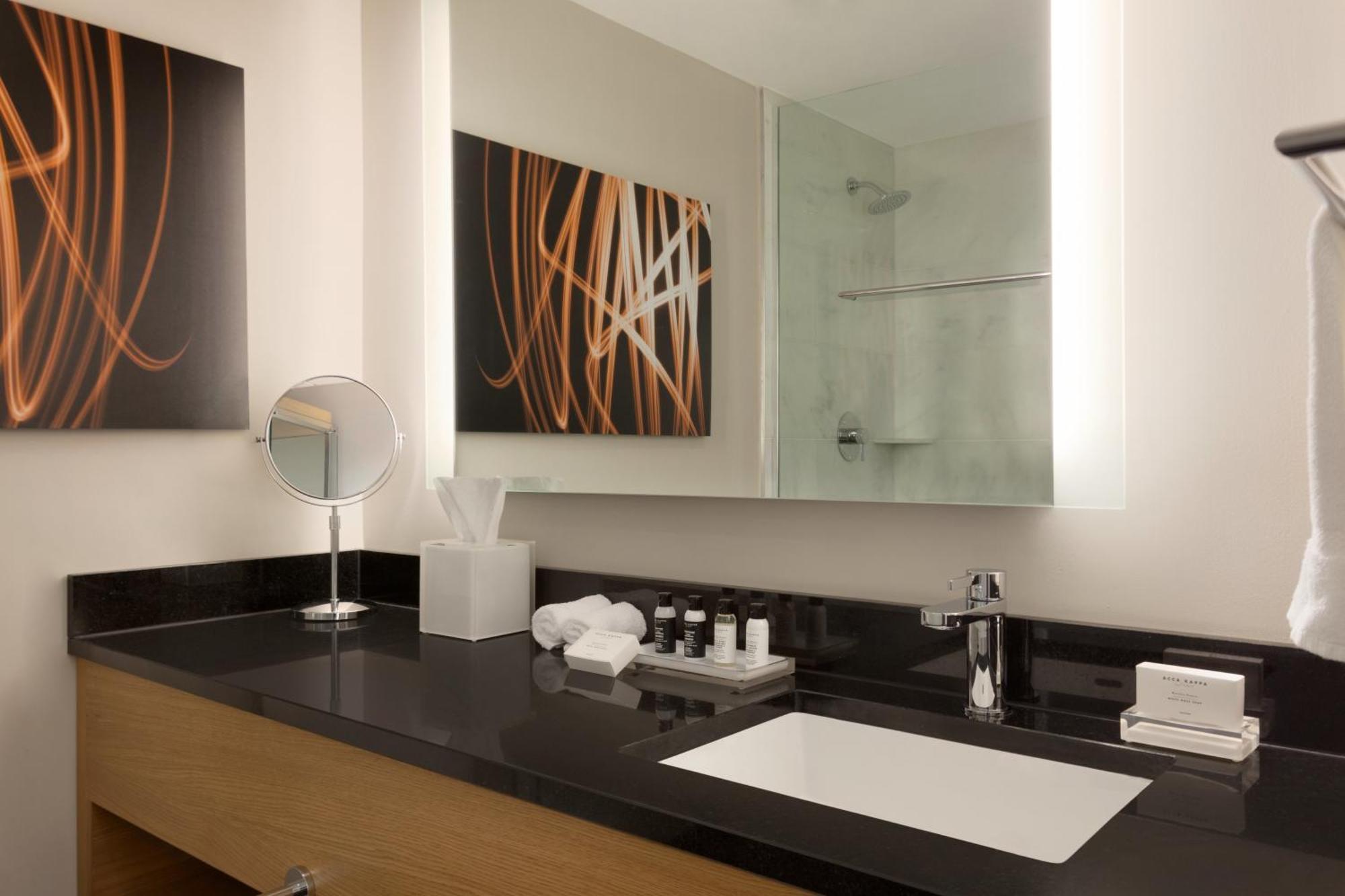 Executive Queen Suite