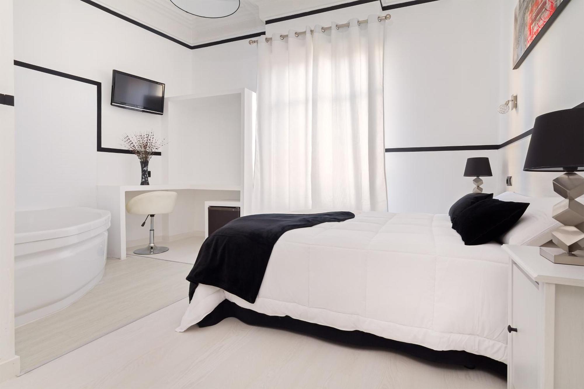 Double Room Spa Bath