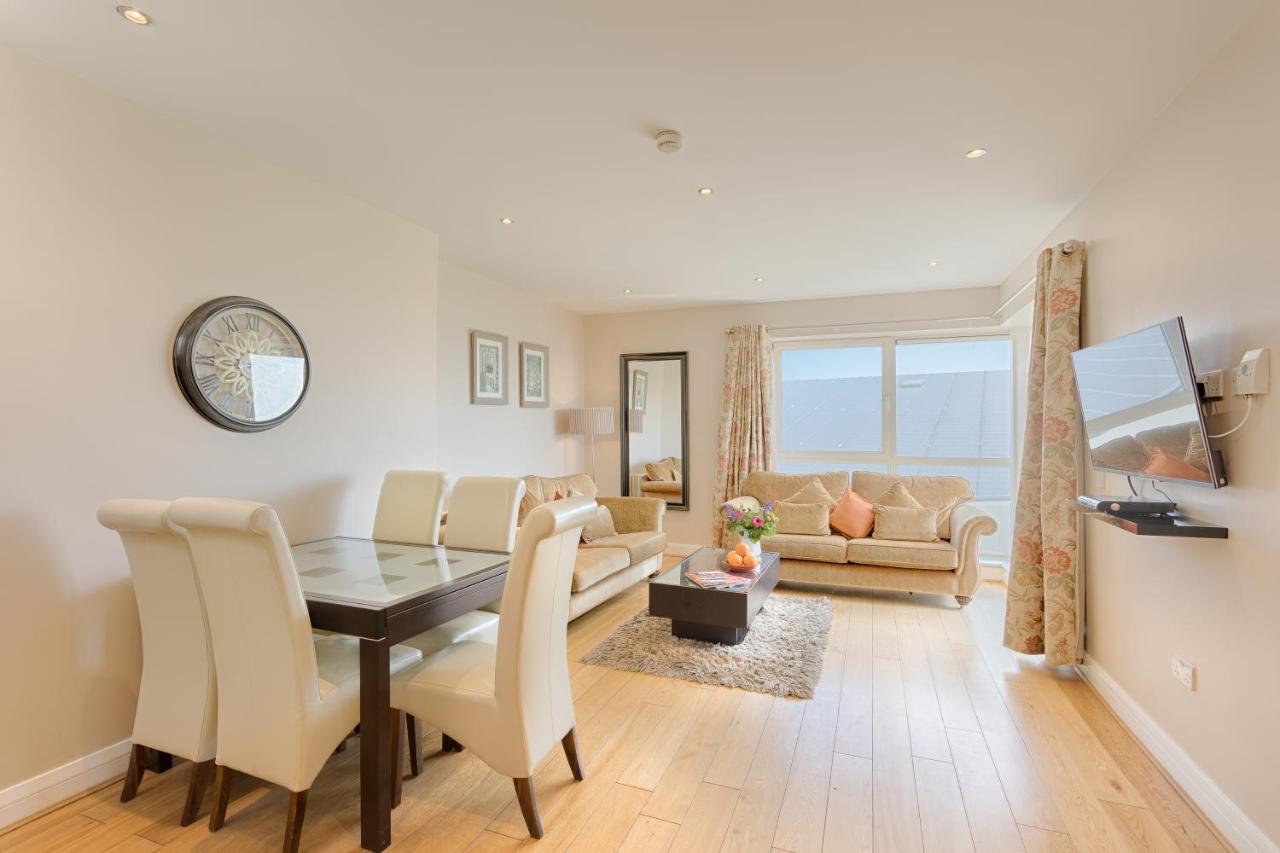 Apartamento de 2 dormitorios con vistas al mar (5 adultos)