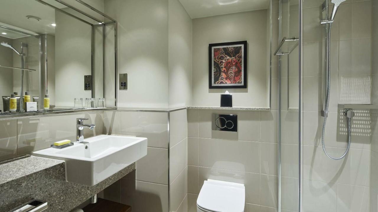 Deluxe Queen Room,1381198820:JPEG