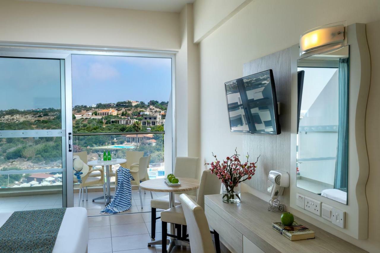 Double or Twin Room Inland View