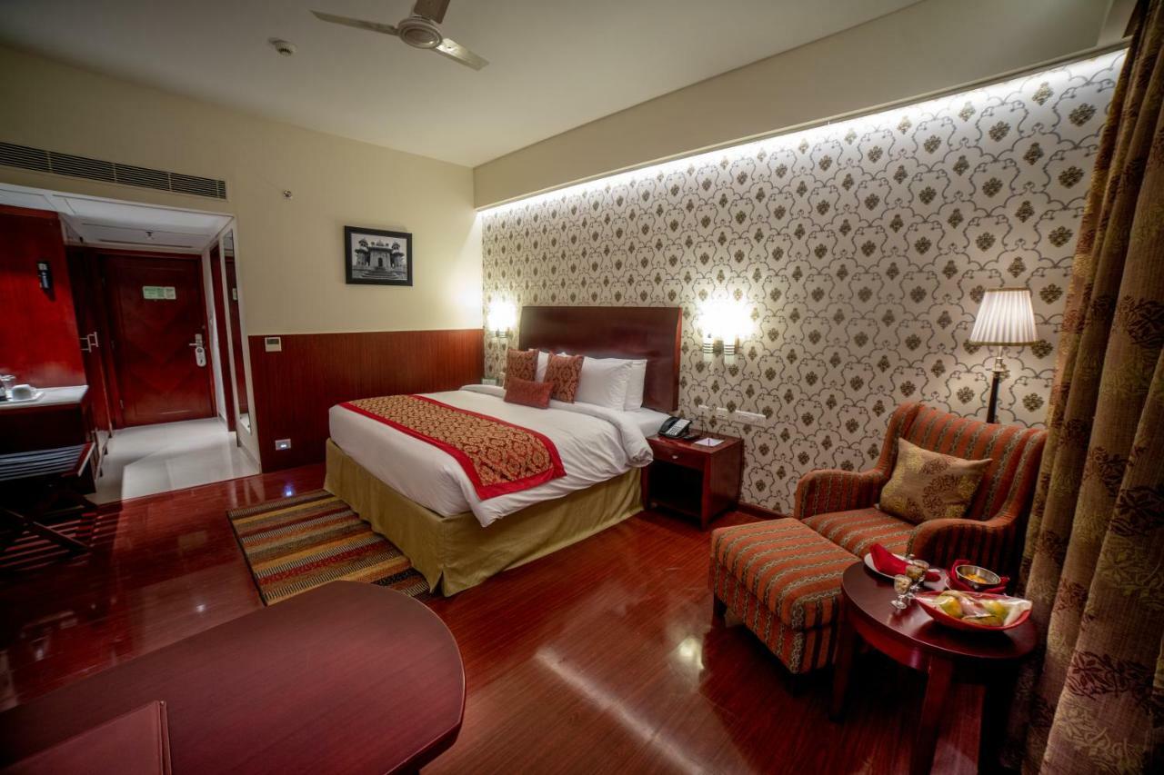 Deluxe King Room (Non Smoking)