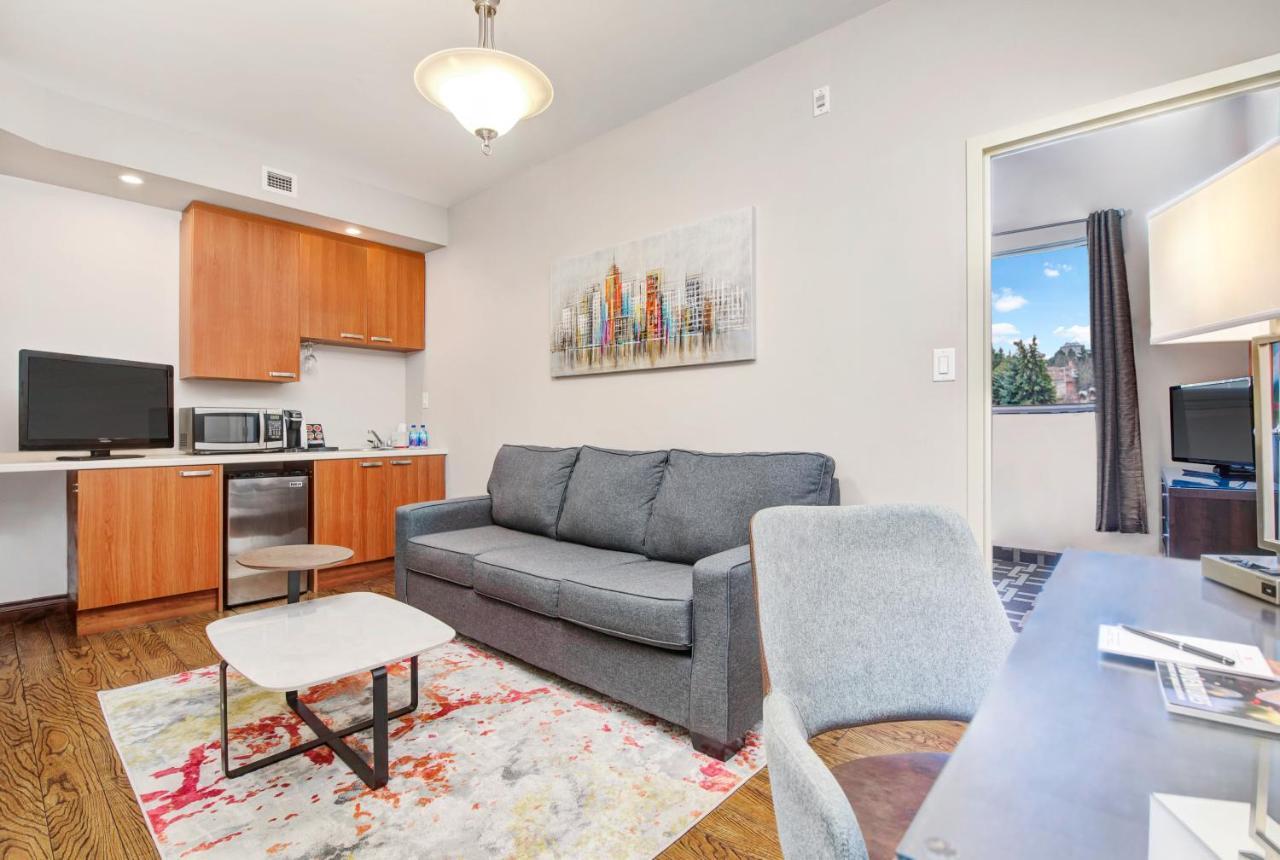 One-Bedroom King Suite with Sofa Bed,989857981:JPEG