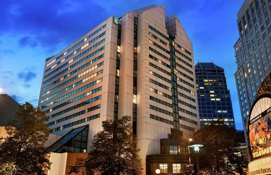 Embassy Suites By Hilton Indianapolis Downtown-1