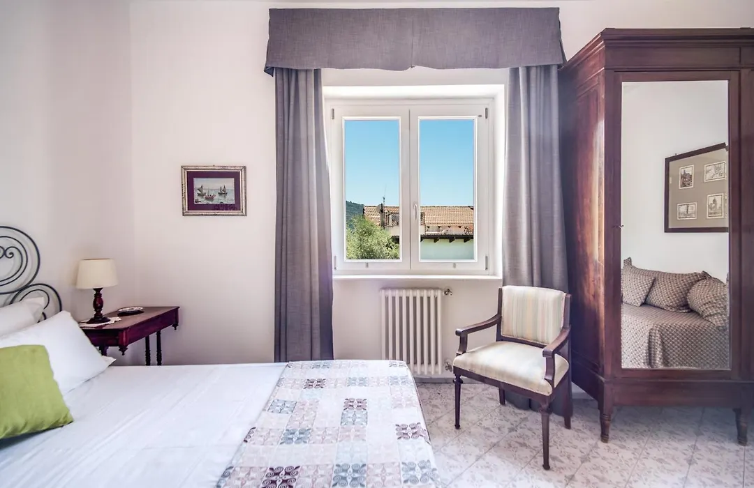 M Suites Sorrento-1