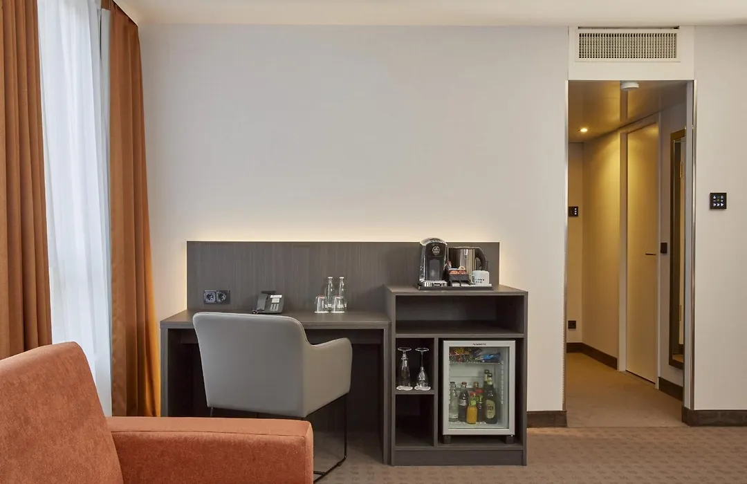 H4 Hotel Residenzschloss Bayreuth-1