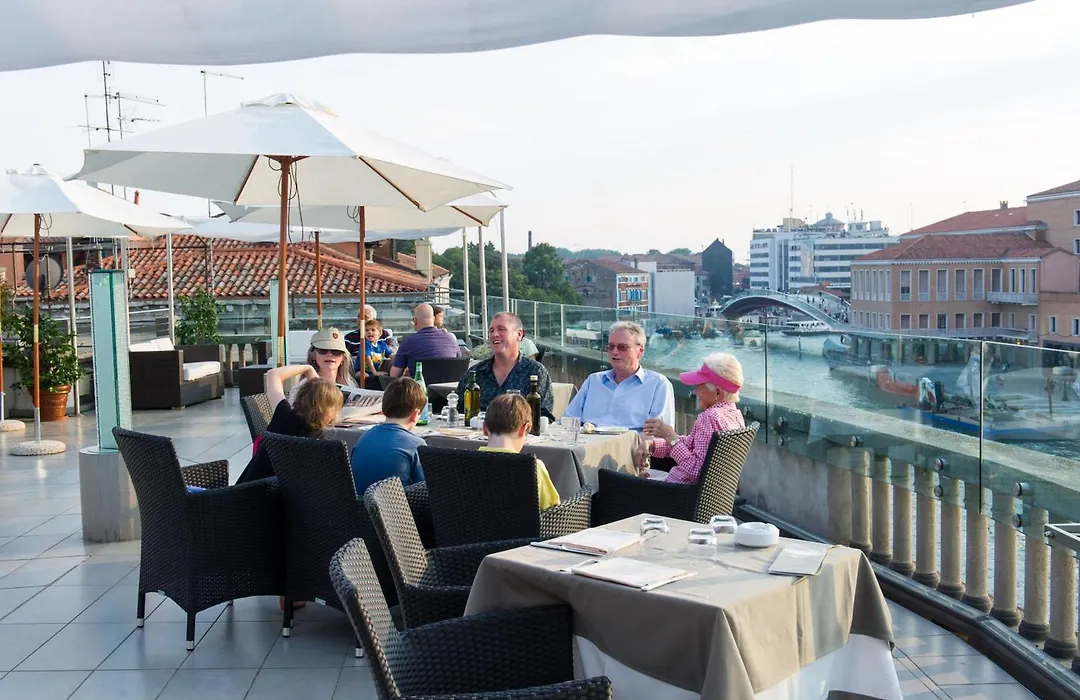 Hotel Carlton On The Grand Canal-1