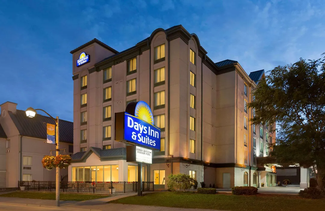 Days Inn By Wyndham Niagara Falls Centre St By The Falls-1