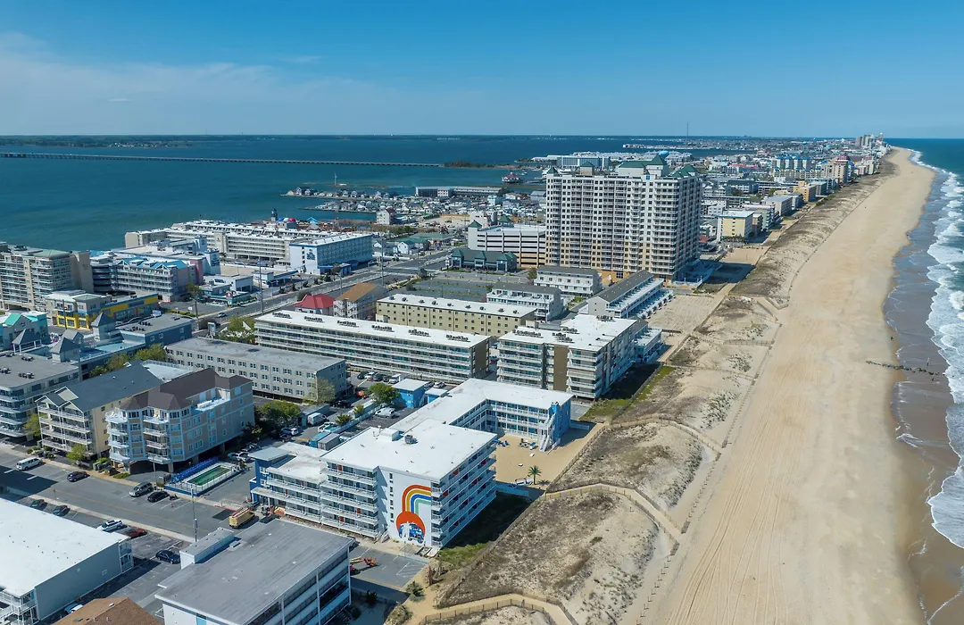 Sealoft Oceanfront Hotel-1