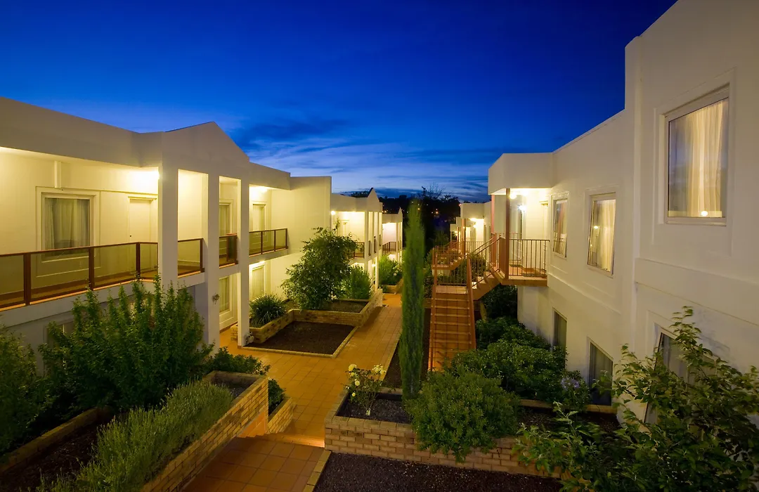 Hawthorn Gardens Serviced Apartments-1